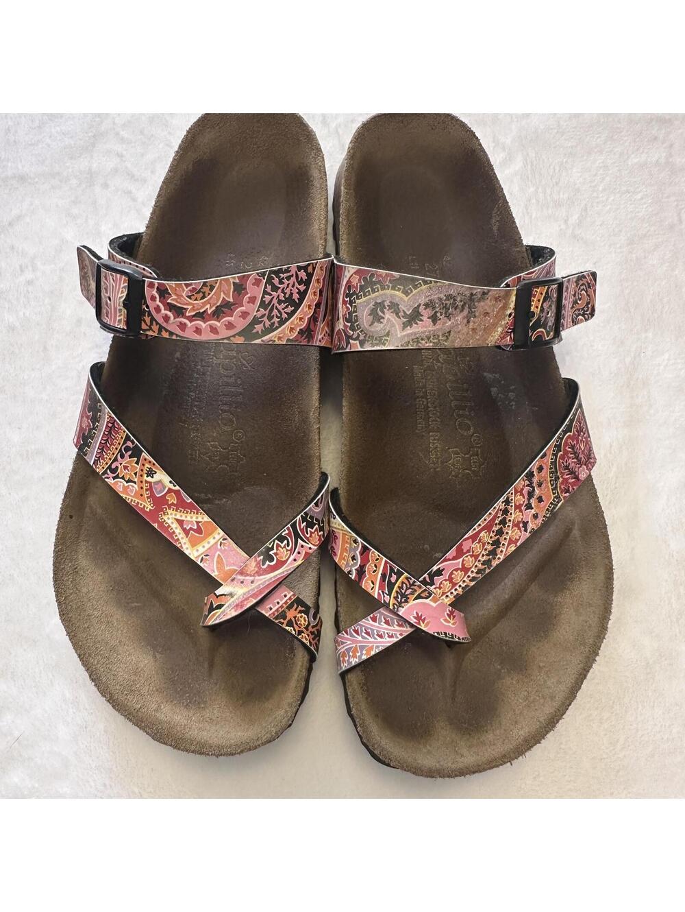 Papillio Women's Size 11 Paisley Pattern Sandals